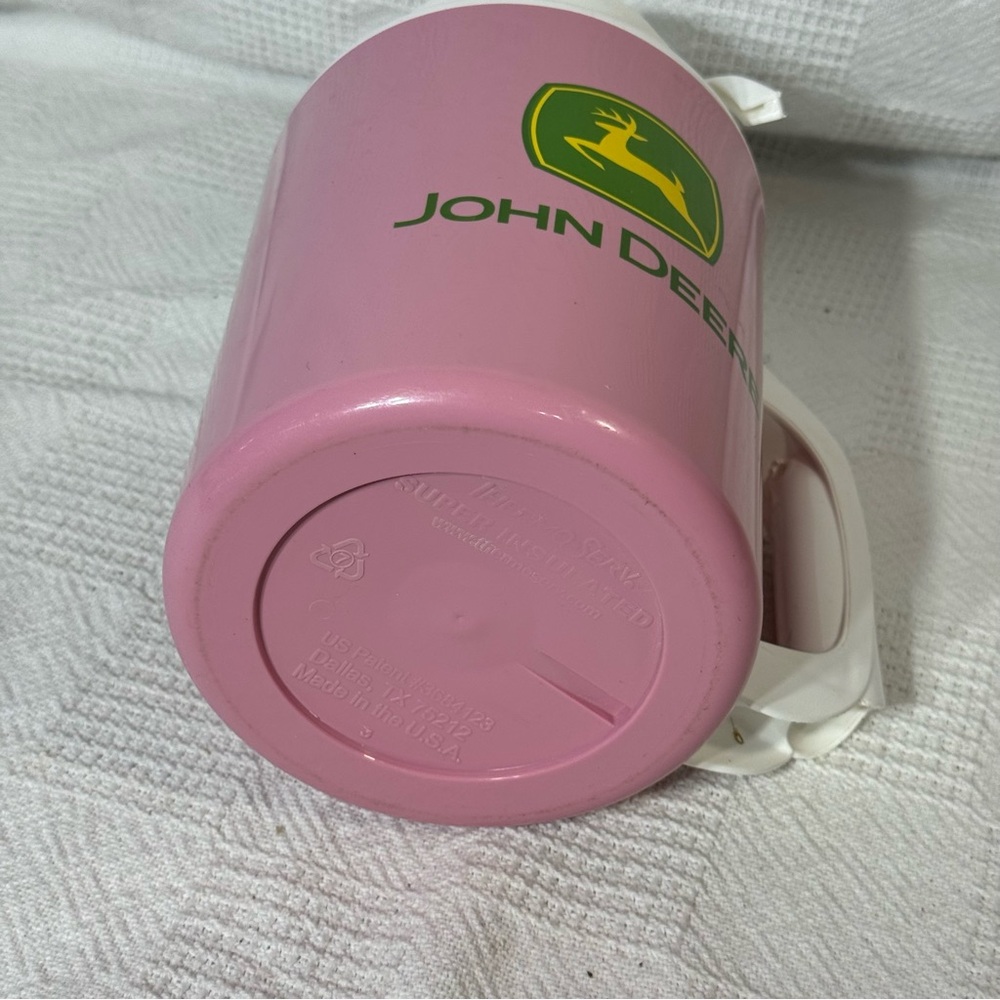 JOHN DEERE THERMO-SERV SUPER INSULATED 32 OZ PINK TRAVEL MUG - Picture 3 of 6